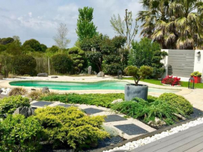 Villa avec piscine. Plage à 300m